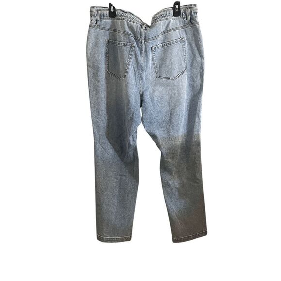 Lane Bryant Light Wash Denim Jeans Large || Elastic Waist - Picture 3 of 3